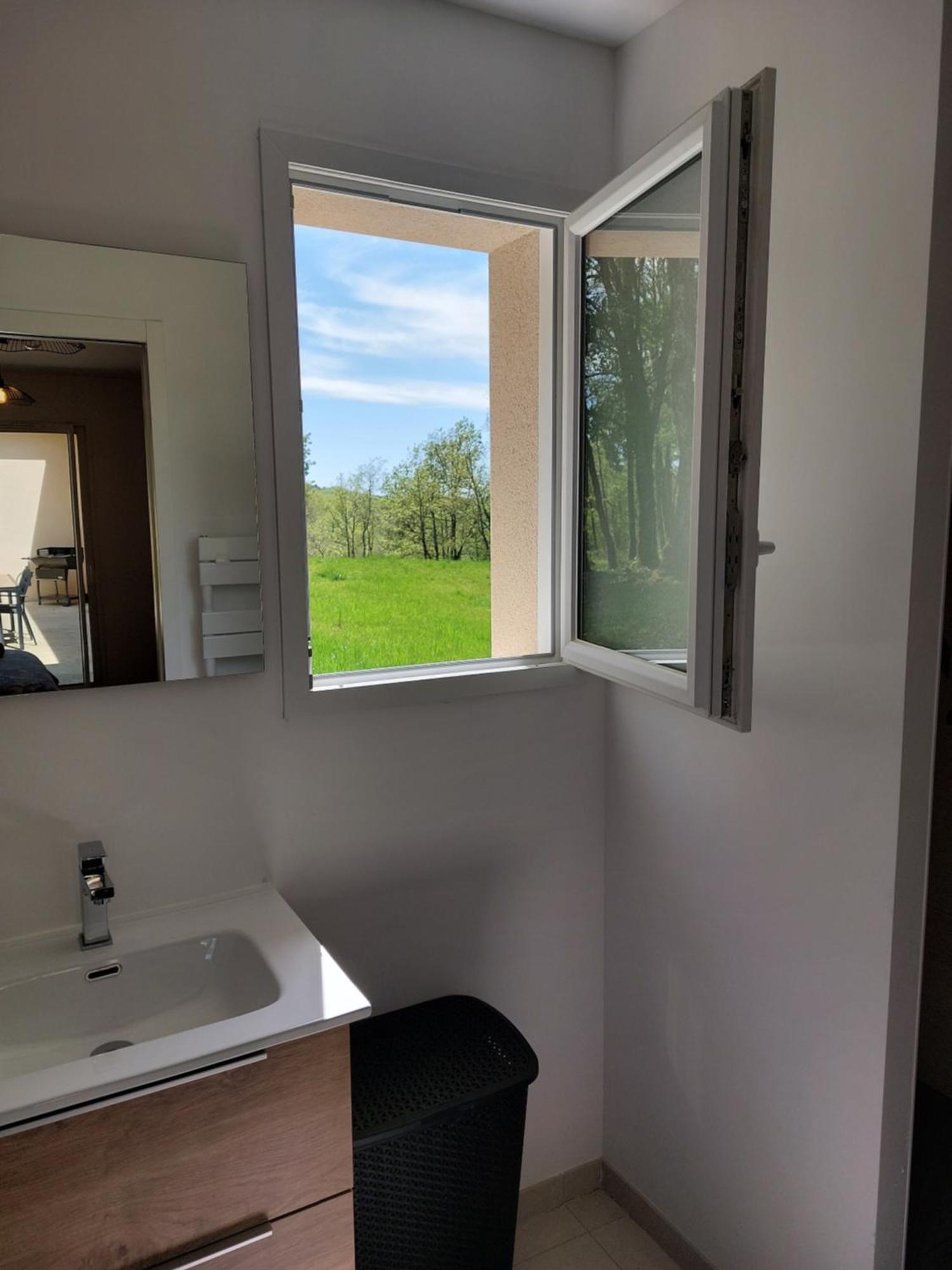 "Jolie Maison Confortable Au Coeur D'Un Environnement Calme Et Boise" Saint-Vincent-sur-l'Isle 外观 照片